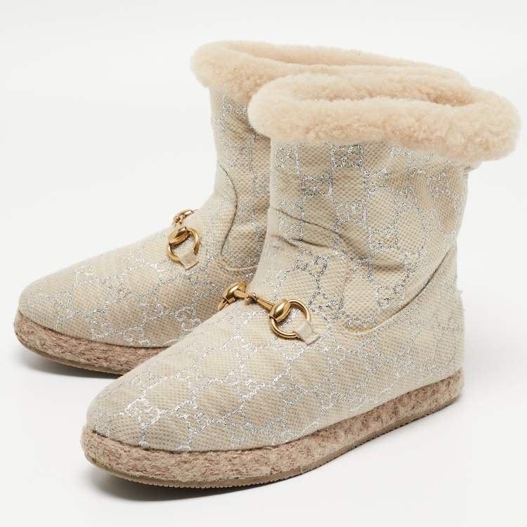 Gucci top fur boots