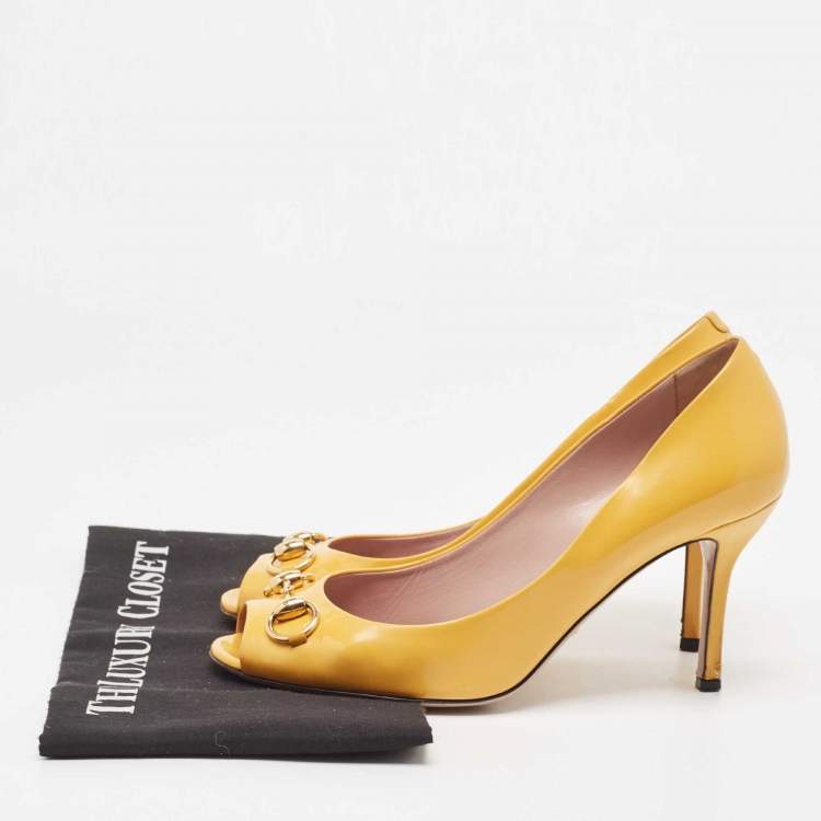 Pre Owned Gucci Yellow Patent Leather Horsebit Peep Toe Pumps Size 39