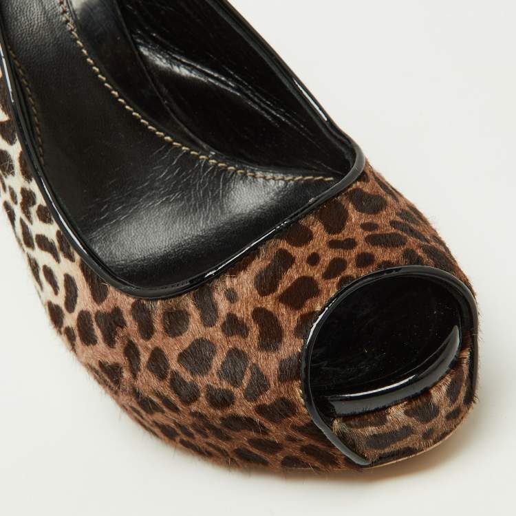 Pre Owned Gucci Brown/White Leopard Print Calfhair Sofia Platform Slingback Sandals Size 36