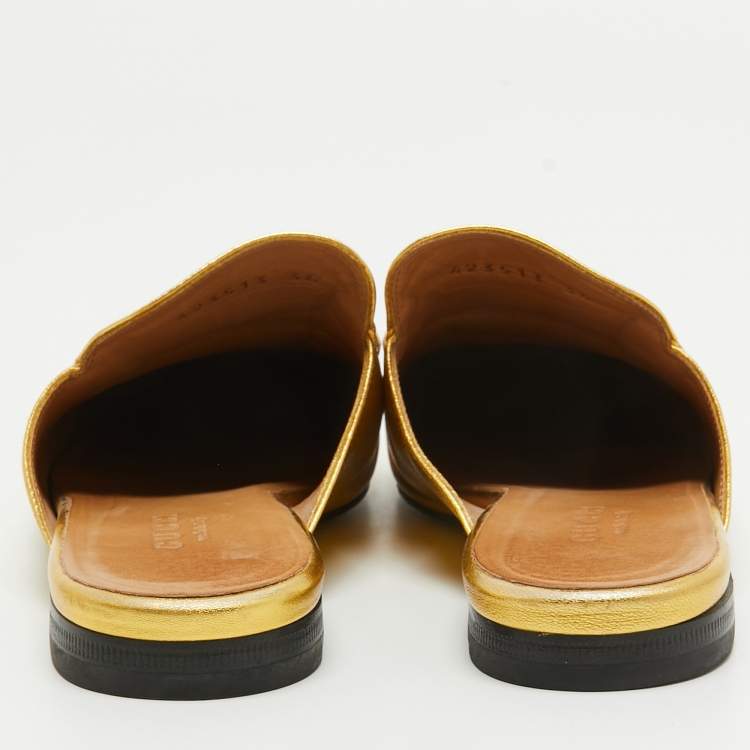 مملوكة مسبقًا Gucci Metallic Gold Leather Princetown Flat Mules Size 36