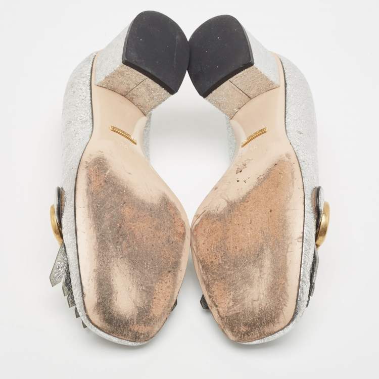 م�ملوكة مسبقًا Gucci Silver Laminated Leather GG Marmont Fringe Pumps Size 38