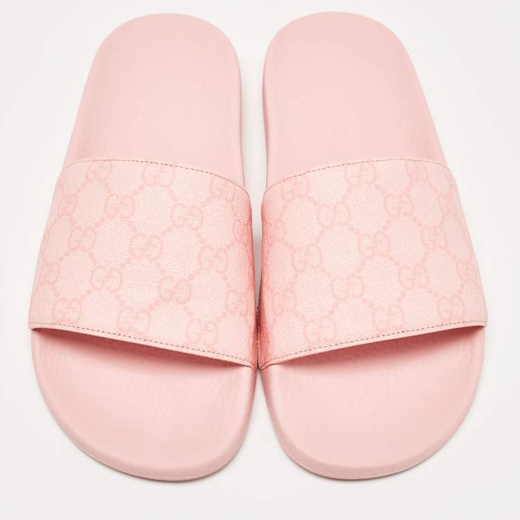 Pre Owned Gucci Pink GG Supreme Canvas Pool Slides Size 39