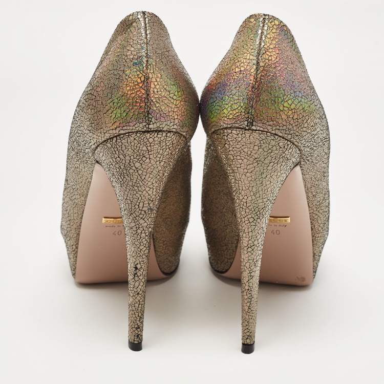 Pre Owned Gucci Metallic Textured Suede Open Toe Platform Pumps Size 40