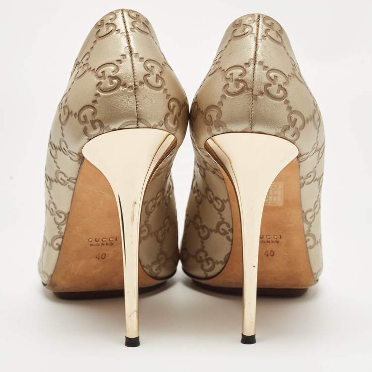 مملوكة مسبقًا Gucci Gold Guccissima Leather Bow Detail Peep Toe Pumps Size 40