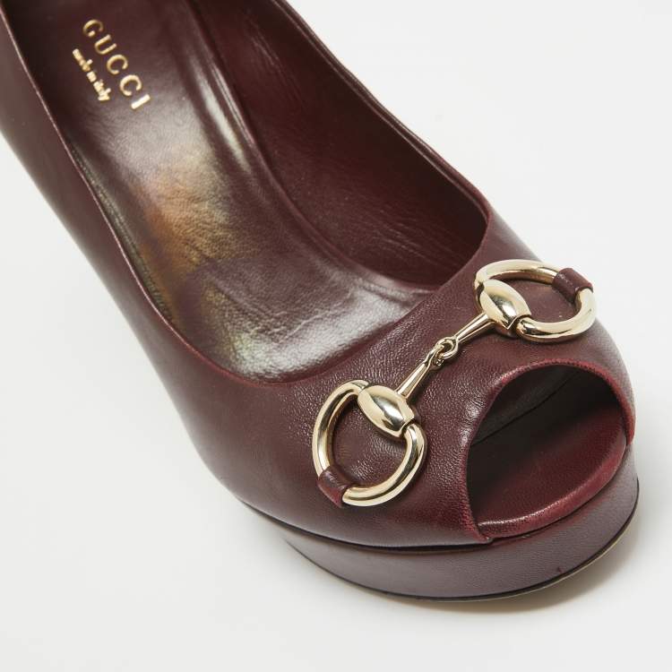 Pre Owned Gucci Burgundy Leather Horsebit Peep Toe Platform Pumps Size 36.5