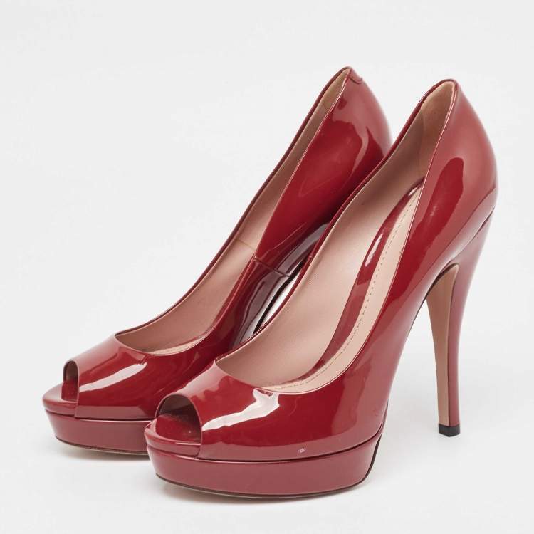 Pre Owned Gucci Red Patent Leather Peep Toe Pumps Size 37
