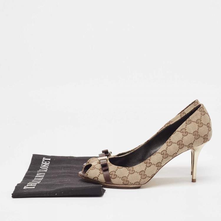 Pre Owned Gucci Beige/Brown Canvas and Leather  Peep Toe Pumps Size 39