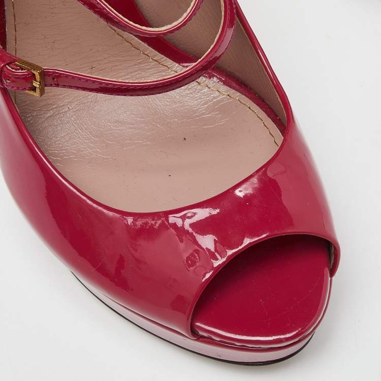 Pre Owned Gucci Pink Patent Leather Buckle Strappy Peep Toe Platform Pumps Size 40