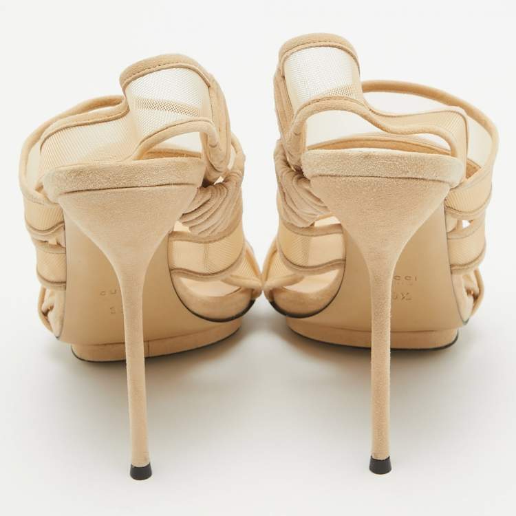 مملوكة مسبقًا Gucci Cream Suede and Mesh Ankle Strap Sandals Size 38.5