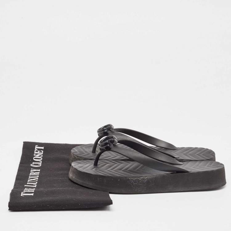 Pre Owned Gucci Black Rubber GG Chevron Thong Platform Slides Size 39
