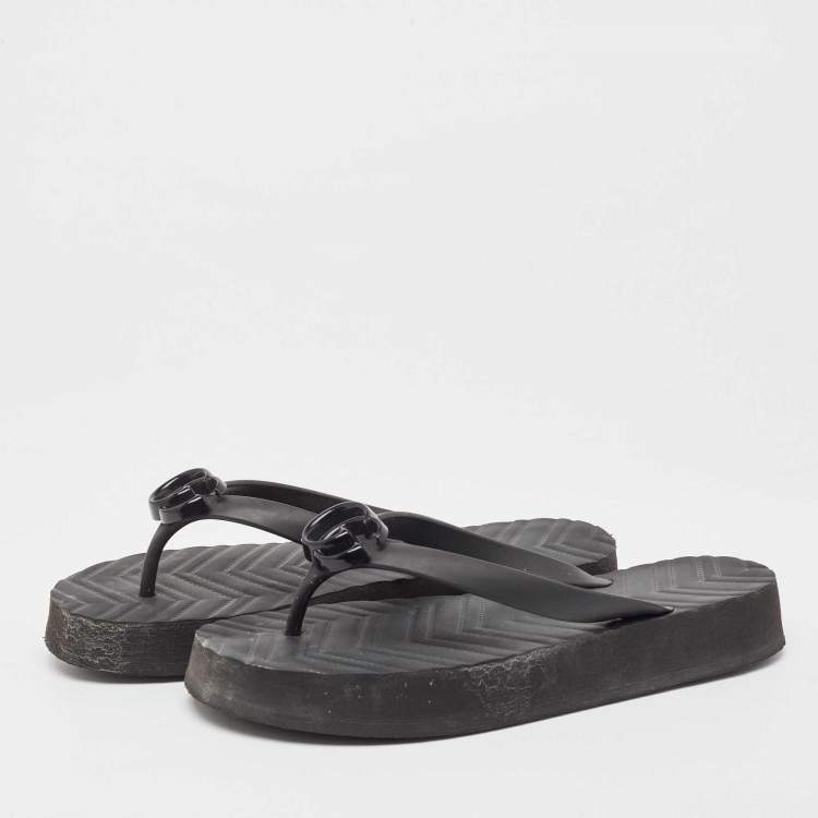 Pre Owned Gucci Black Rubber GG Chevron Thong Platform Slides Size 39