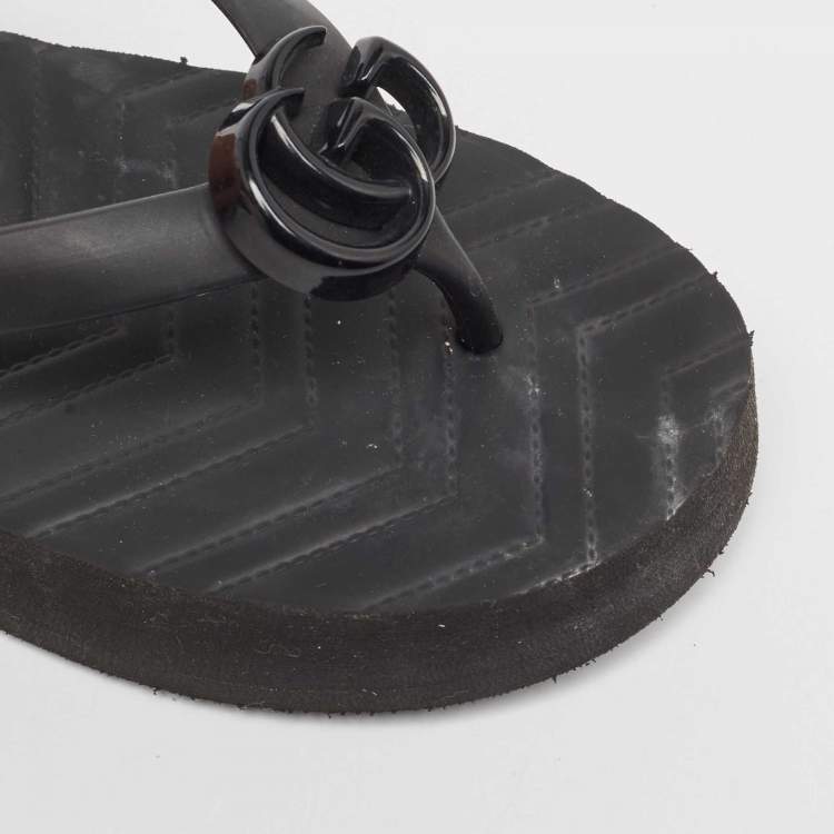 Pre Owned Gucci Black Rubber GG Chevron Thong Platform Slides Size 39