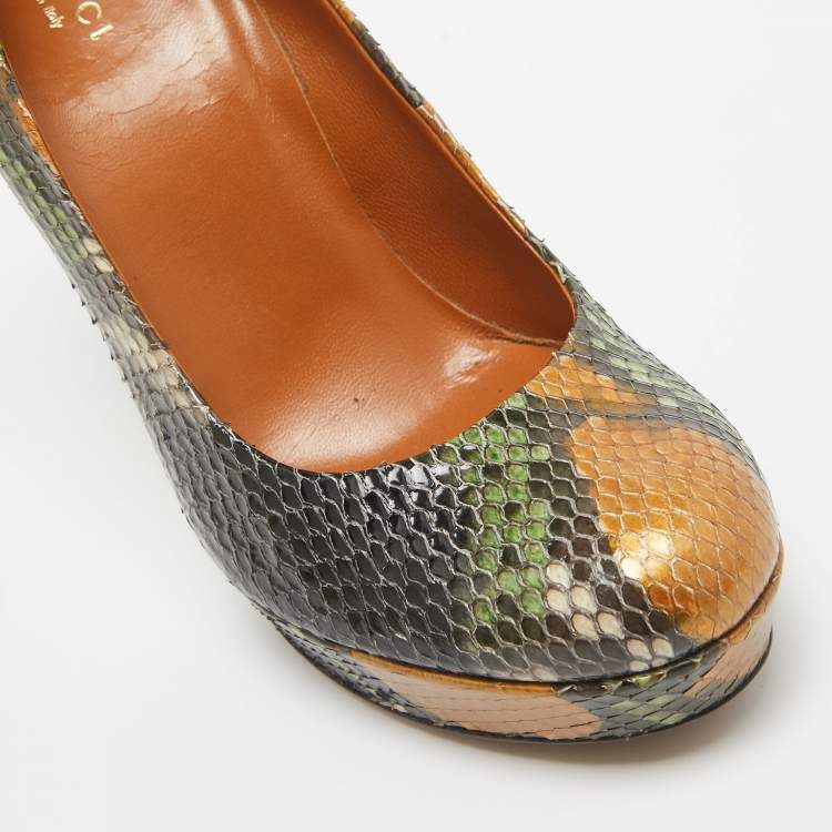 Pre Owned Gucci Multicolor Python Betty Platform Pumps Size 38