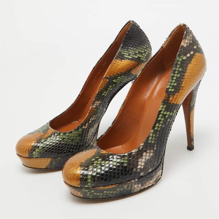 Pre Owned Gucci Multicolor Python Betty Platform Pumps Size 38
