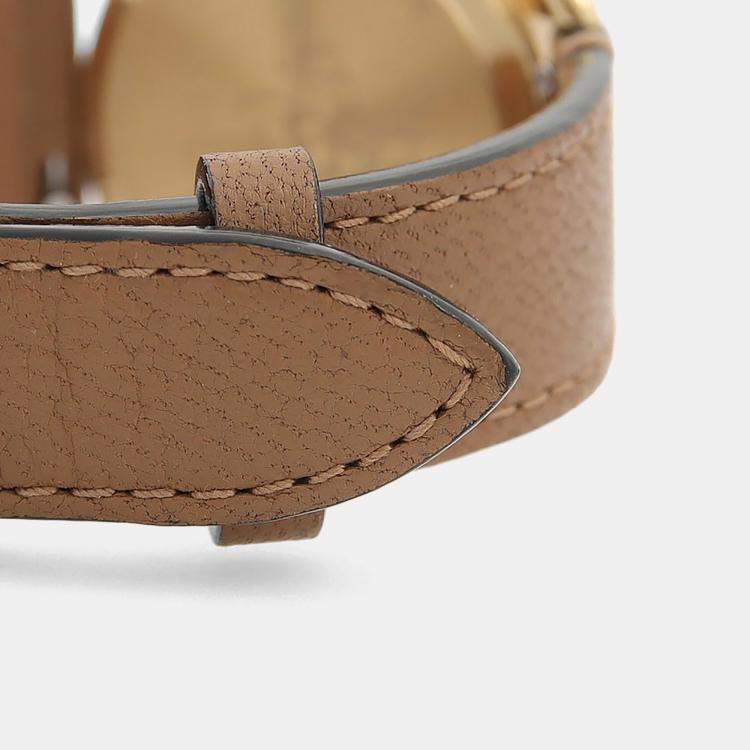 Pre Owned Gucci G Timeless 126.5 Quartz White Stainless Steel Women's Wristwatch 29mm