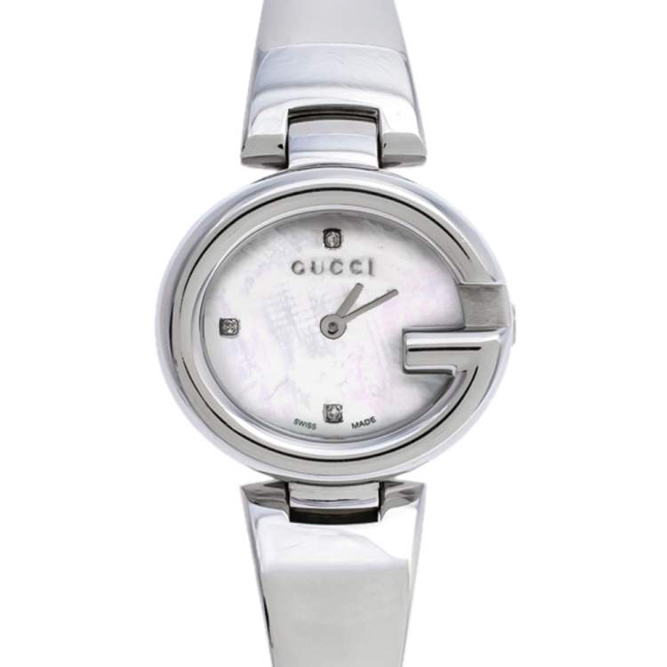 Pre Owned Gucci Mother Of Pearl Stainless Steel Guccissima 134.5 Women's Wristwatch 27 mm