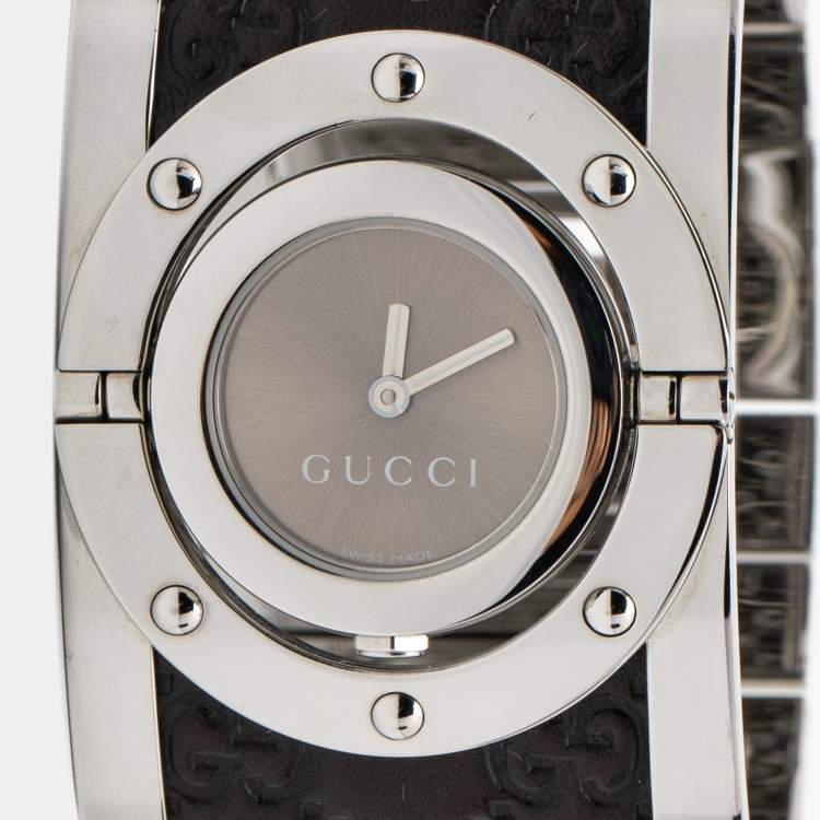 Pre Owned Gucci Brown Stainless Steel Leather Twirl YA112433 Women's Wristwatch 33 mm 
