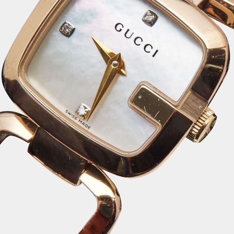 Pre Owned Gucci White Mother of Pearl Gold PVD Coated Stainless Steel Diamond G Series 125.5 Women's Wristwatch 24 mm