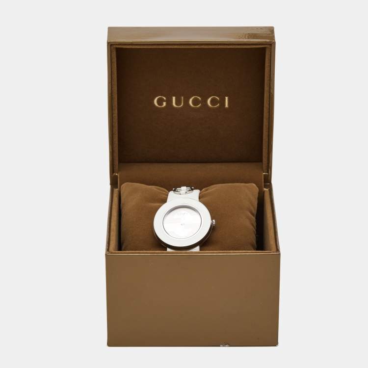 Pre Owned Gucci Silver Stainless Steel Leather U-Play 129.4 Women's Wristwatch 35 mm