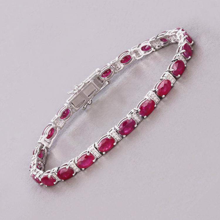 مملوكة مسبقًا 10.92 cts Ruby and Diamond 14K White Gold Tennis Bracelet