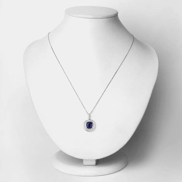 Pre Owned 2.66 cts Ceylon Blue Sapphire and Diamond 18K White Gold Halo Pendant