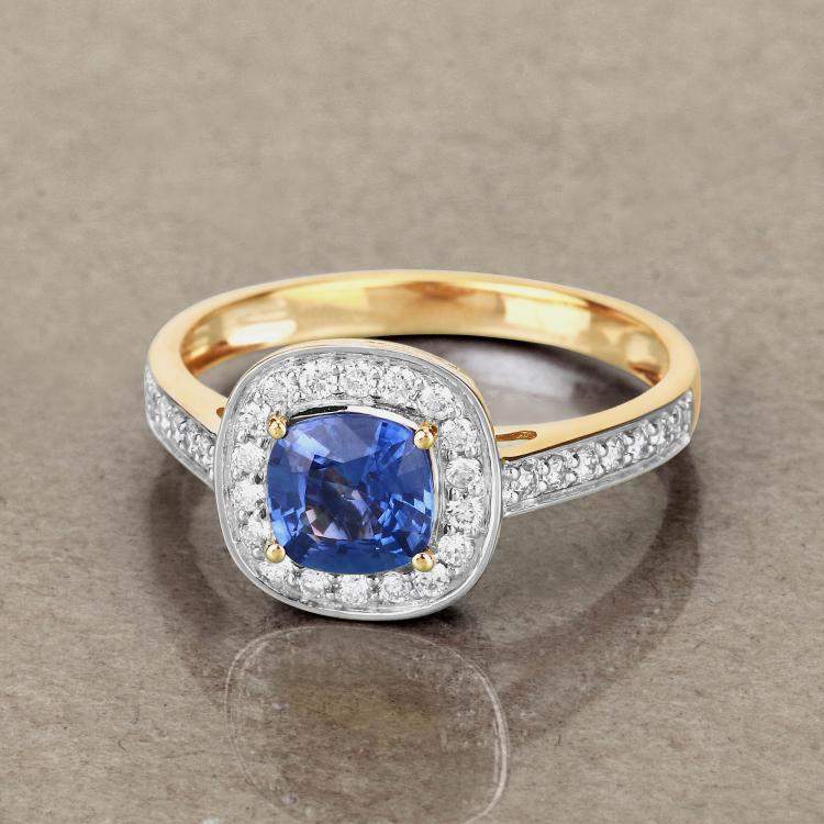 مملوكة مسبقًا 0.99 cts Blue Sapphire and Diamond 18K Yellow Gold Bridge Ring US Size 7