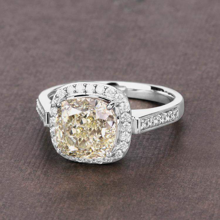 Pre Owned 4.38 ctw Light Yellow Diamond and Diamond 18K White Gold Statement Ring US Size 7