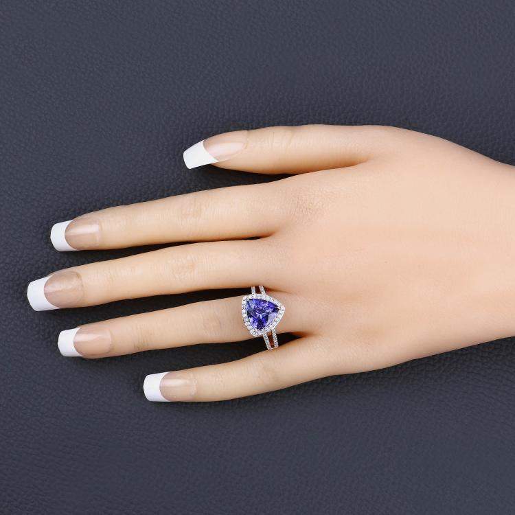 Pre Owned 3.72 cts Trillion Tanzanite and Round Diamond 14K Yellow Gold Halo Ring US Size 7