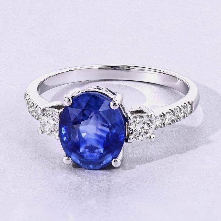 Pre Owned 2.81 cts Ceylon Blue Sapphire and Diamond 18K White Gold Bridge Ring US Size 7