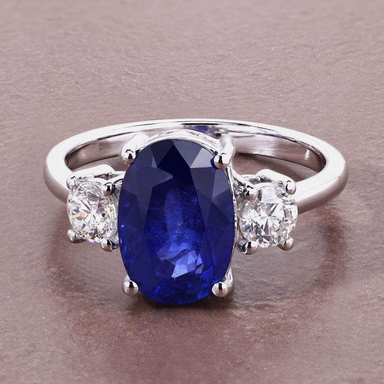 Pre Owned 3.85 cts Ceylon Blue Sapphire and Diamond 18K White Gold 3 Stone Ring US Size 7