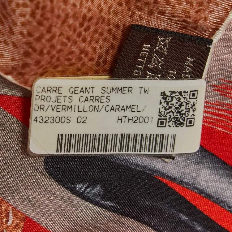 Pre Owned Hermes Orange Silk Projets Carres scarf 