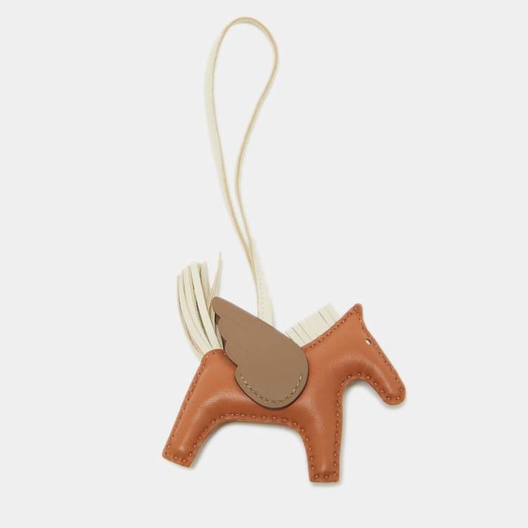 Pre Owned Hermes God/Etoupe/Craie Milo Leather GriGri Rodeo Pegase Bag Charm PM