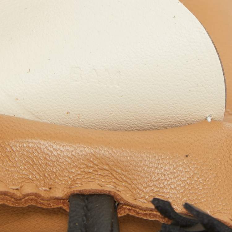 Pre Owned Hermès Chai/Nata/Noir Milo Leather GriGri Rodeo Pegase Bag Charm MM