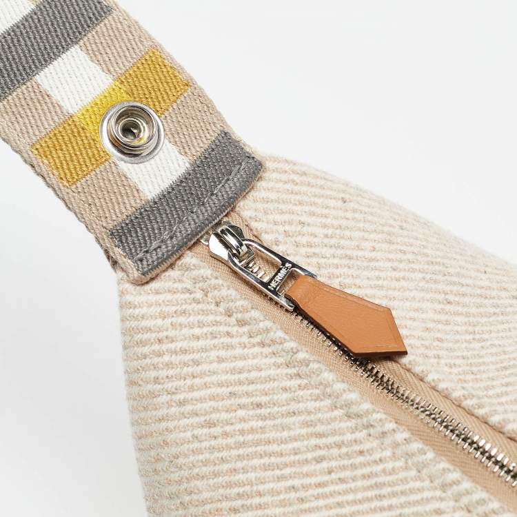 Pre Owned Hermès Seigle Wool Small Bride-a-Brac Au Carre Pouch