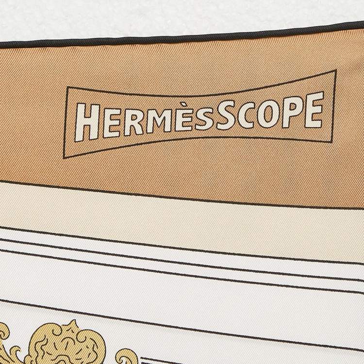 Pre Owned Hermès Camel /Vert Silk Twill Mystere au 24 Scarf