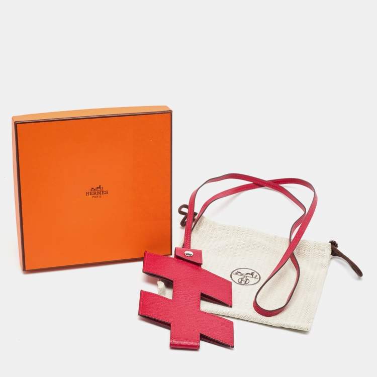 Pre Owned Hermes Rouge De Coeur Chevre Leather H-Tag Phone Case