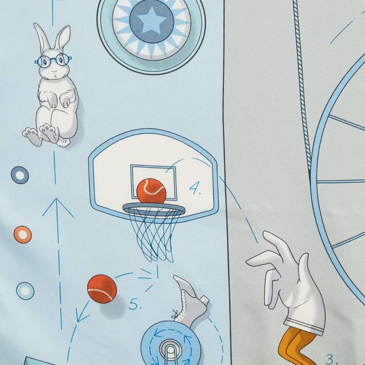 Pre Owned Hermès Grey Reve d'Australie Silk Scarf