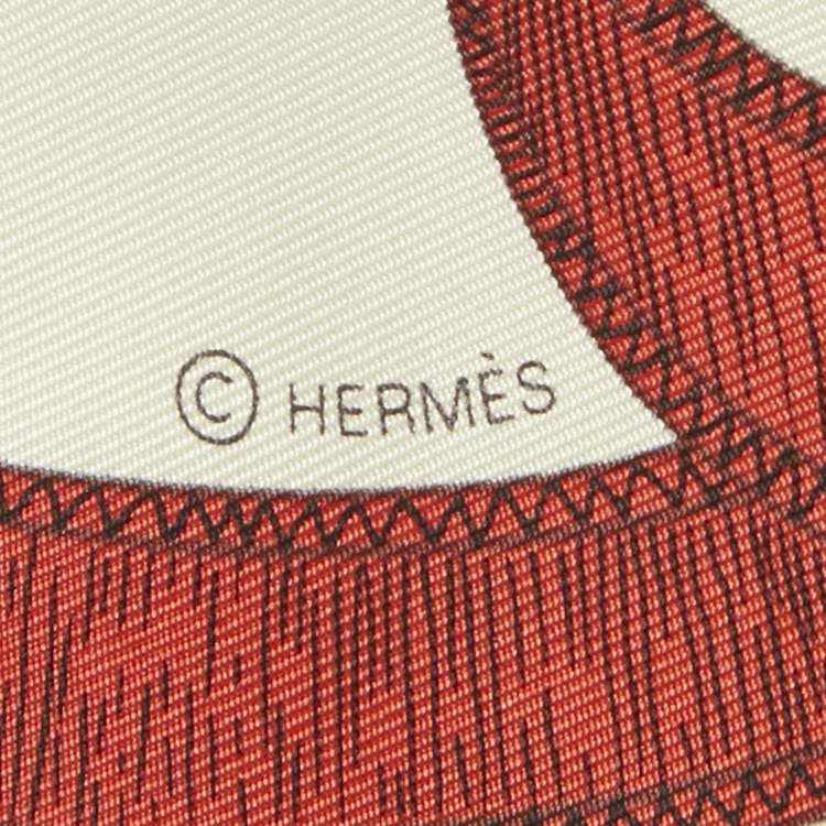 Pre Owned Hermès Caramel Brown/Off-White Eperon D'Or Print Silk Square Scarf 