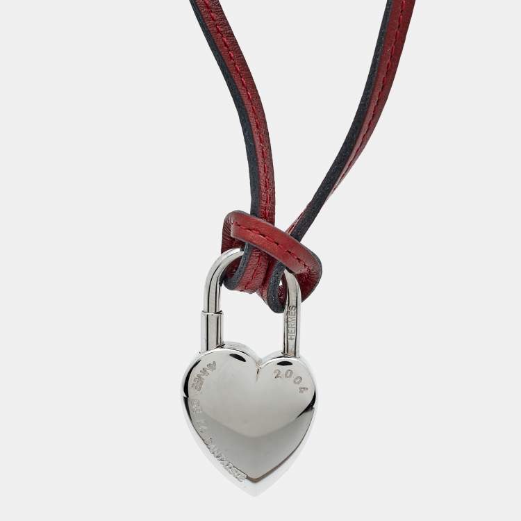 Pre Owned Hermès  Heart Leather Silver Tone Necklace