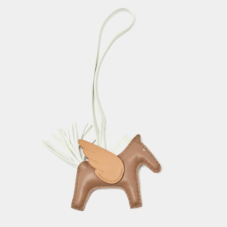 Pre Owned Hermes Etoupe/Biscuit/Vert Fizz Milo Lambskin and Swift Leather Rodeo Pegase Bag Charm PM