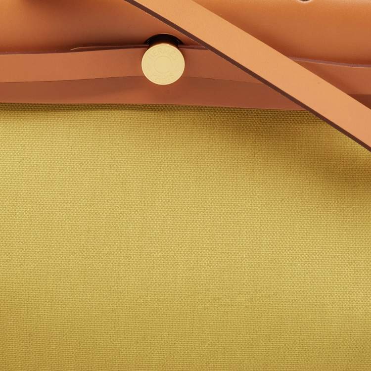 Pre Owned Hermès Ginger/Naturel Toile and Vache Hunter Herbag Zip 31 Bag