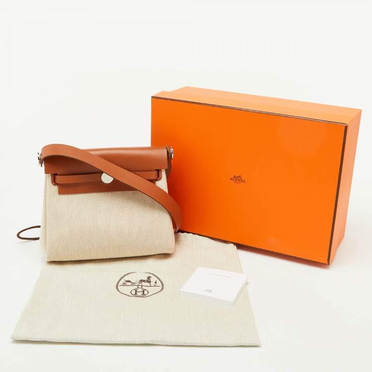 Pre Owned Hermès Ecru/Natural Toile Canvas and Vache Leather Herbag Zip 20 Bag