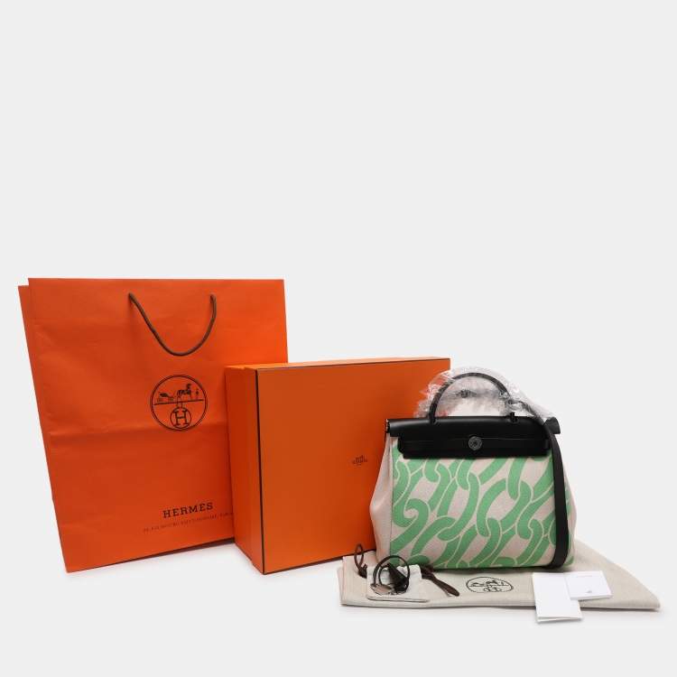 Pre Owned Hermès Vert Comics/Black H Plume Canvas and Vache Hunter Leather Maillons & Co Motif Herbag Zip 31 Bag