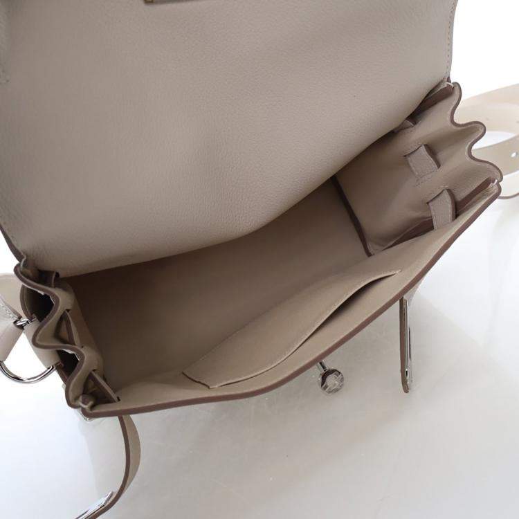 Pre Owned Hermes Beton Kelly Messenger PM