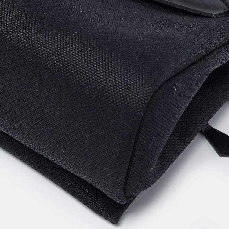 Pre Owned Hermes Herbag Zip 20 Noir Militaire Toile and Vache Hunter Shoulder Bag