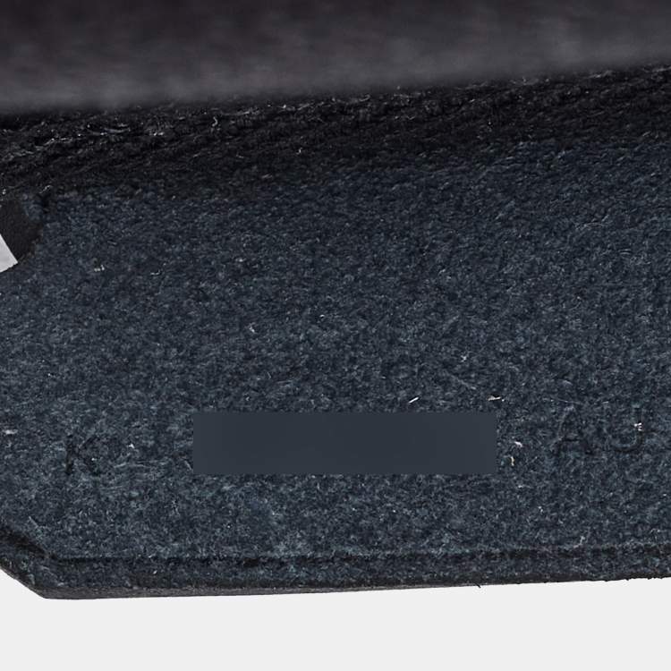 Pre Owned Hermes Herbag Zip 20 Noir Militaire Toile and Vache Hunter Shoulder Bag