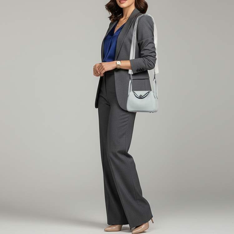 Pre Owned Hermès Lindy Mini Palladium Finish Bleu Pale Taurillon Clemence Leather Shoulder Bag