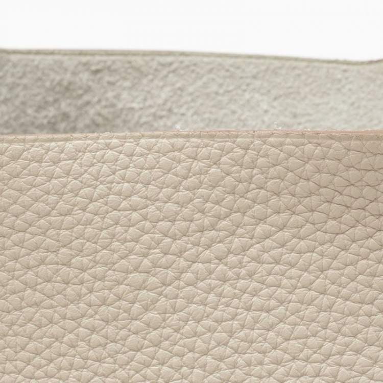 Pre Owned Hermès Craie Taurillon Clemence Leather Picotin Lock 18 Bag