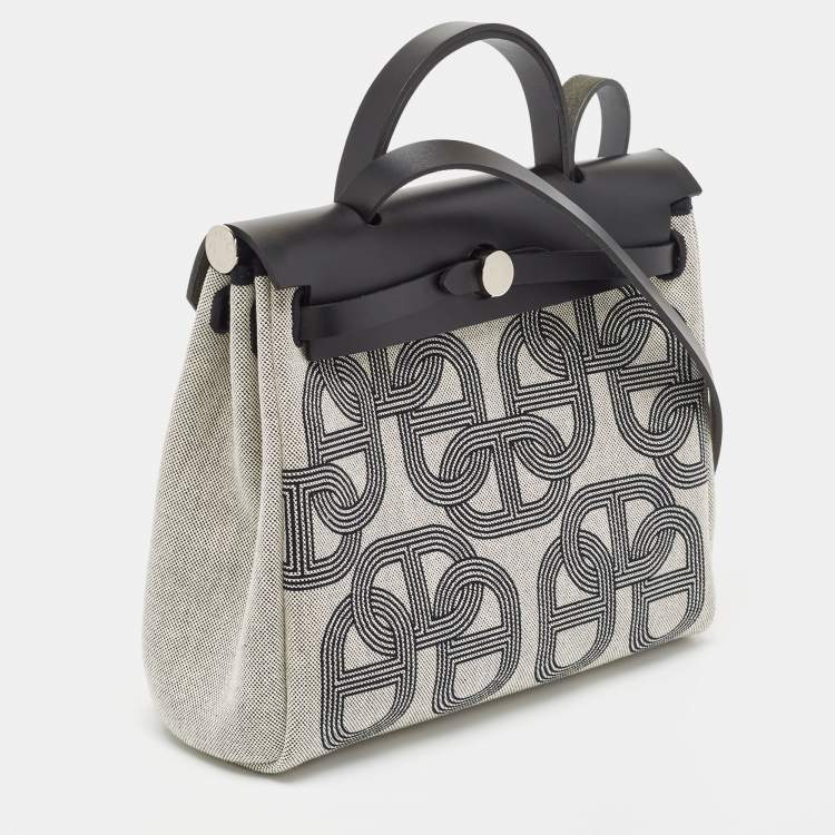 Pre Owned Hermes Noir/Ecru Vache Hunter and Circuit Toile H Plume Herbag Zip 31 Bag