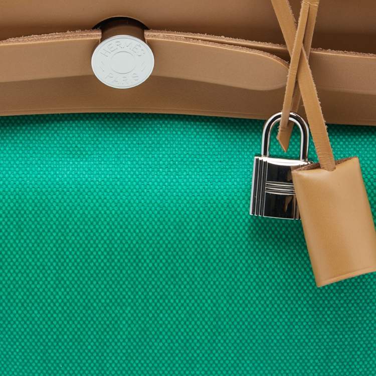 مملوكة مسبقًا Hermès Menthe/Natural Toile H Berline Canvas and Leather Herbag Zip 31 Bag
